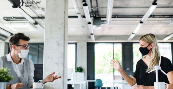 8-leadership-tips-for-the-holidays-give-grin 8-leadership-tips-for-the-holidays-give-grin
