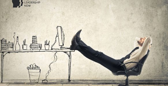 8-leadership-tips-for-the-holidays-give-happy-boss 8-leadership-tips-for-the-holidays-give-happy-boss